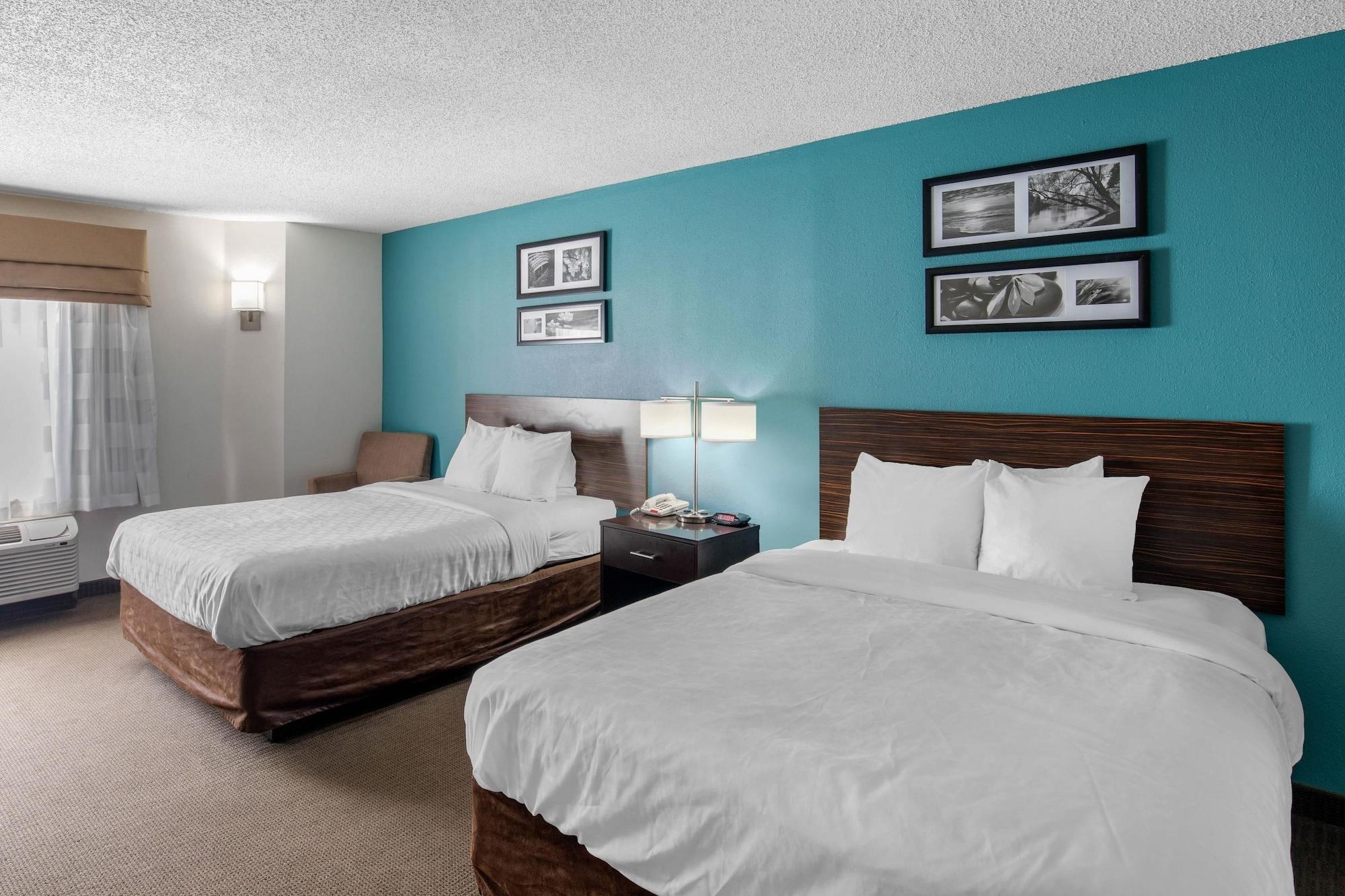 Clarion Inn & Suites Dfw North Irving Exteriér fotografie