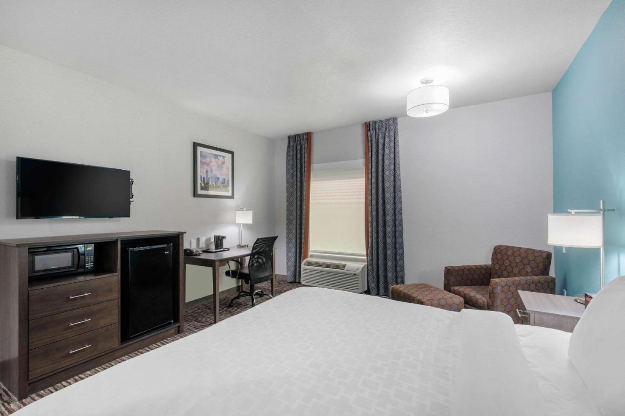 Clarion Inn & Suites Dfw North Irving Exteriér fotografie